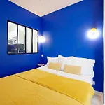 Modern Large Studio Apartment For 3