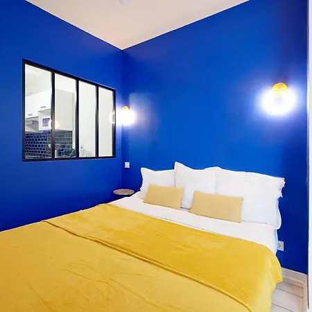 Modern Large For 3 Parigi